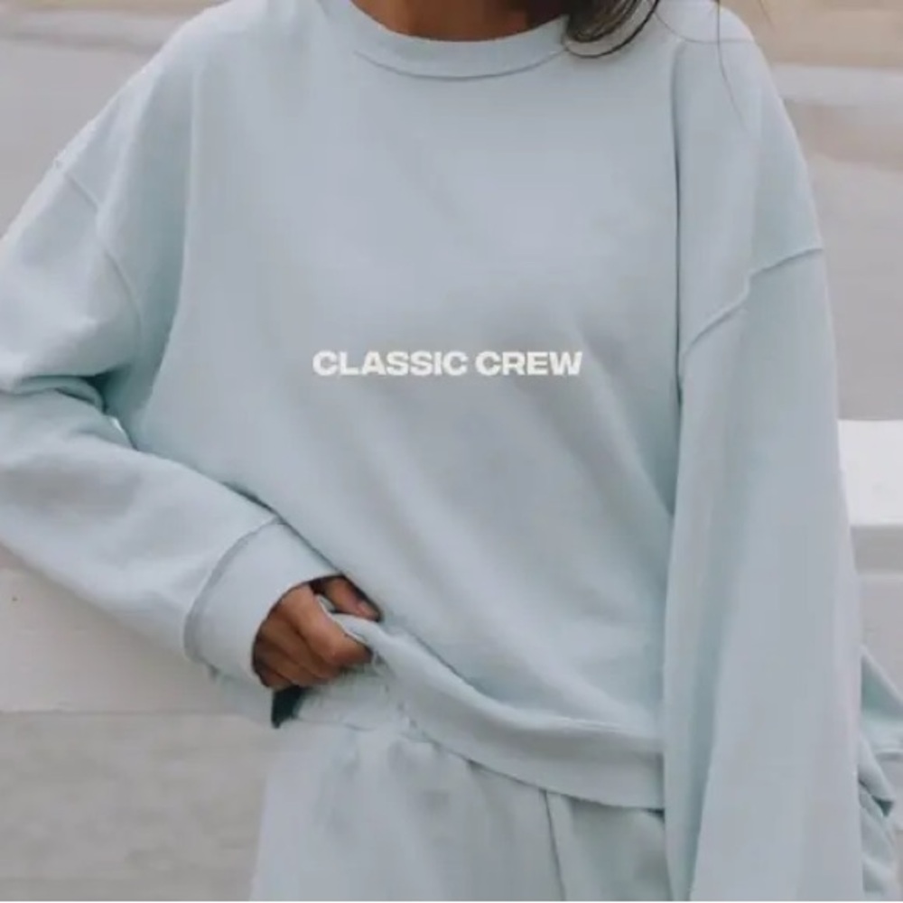 Daily Drills Lake Day Classic Crew M/L